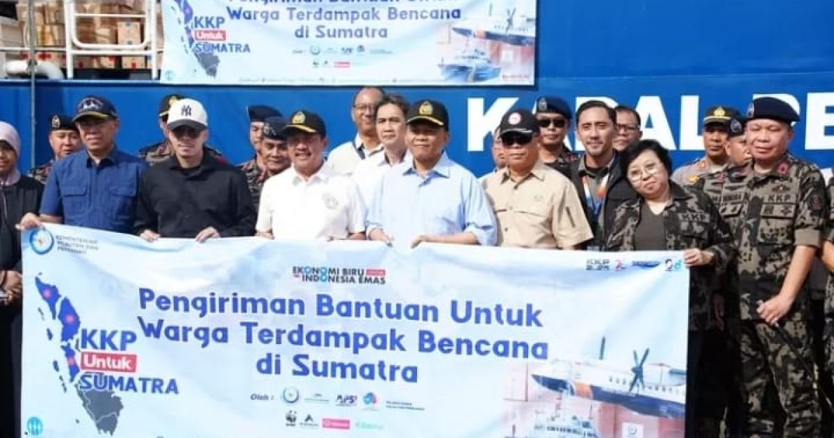 EIGER Salurkan 19.000 Pakaian Baru dan Sembako untuk Korban Banjir di Sumatra