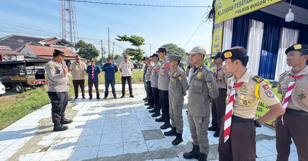 Pramuka Cariu Bersama FORKOMpimcam Siaga Amankan Periode Nataru