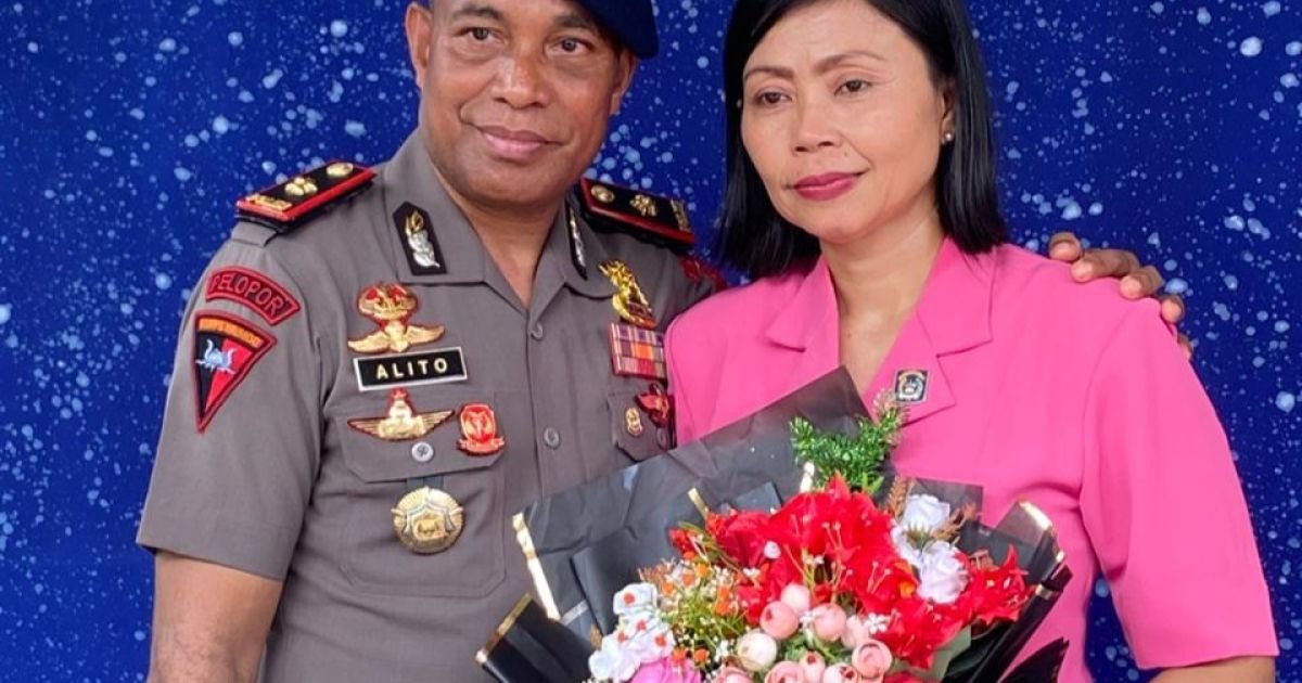 Kompol. Anacleto Soares, S.H., M.H bersama Istri.