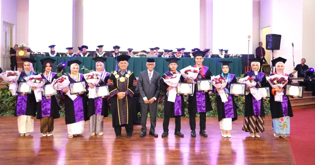 Universitas Pakuan Wisuda 575 Lulusan pada Gelombang I Tahun Akademik 2025/2026