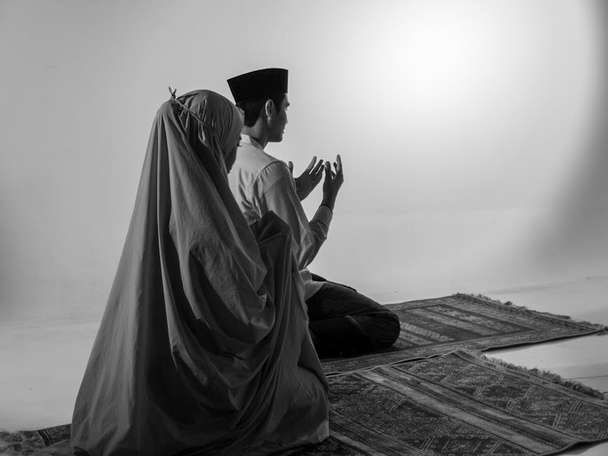 Menyingkap Rahasia Langit: Analisis Teologis dan Fiqih Terhadap Momentum Mustajab dalam Tradisi Berdoa