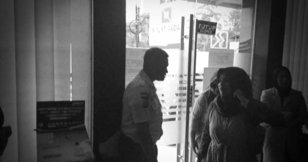 Ketika Nomor Antrean Diatur di Pintu Masuk, Nasabah Minta Kejelasan