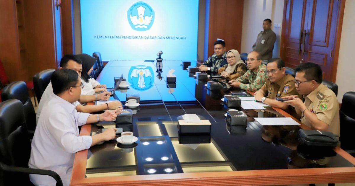 Kang DS Minta Ketegasan Pusat Soal Penggunaan BOSP untuk Gaji Guru Paruh Waktu