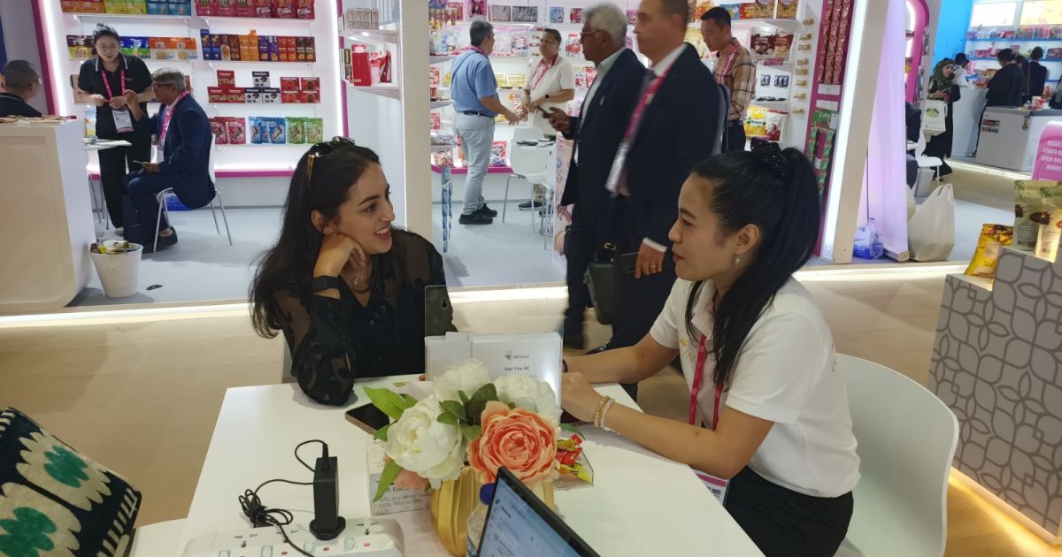 Dua pelaku usaha mikro, kecil, dan menengah (UMKM) produsen camilan sehat Indonesia berhasil merealisasikan ekspor perdana ke Dubai, Uni Emirat Arab (UEA). Foto.Kemendag