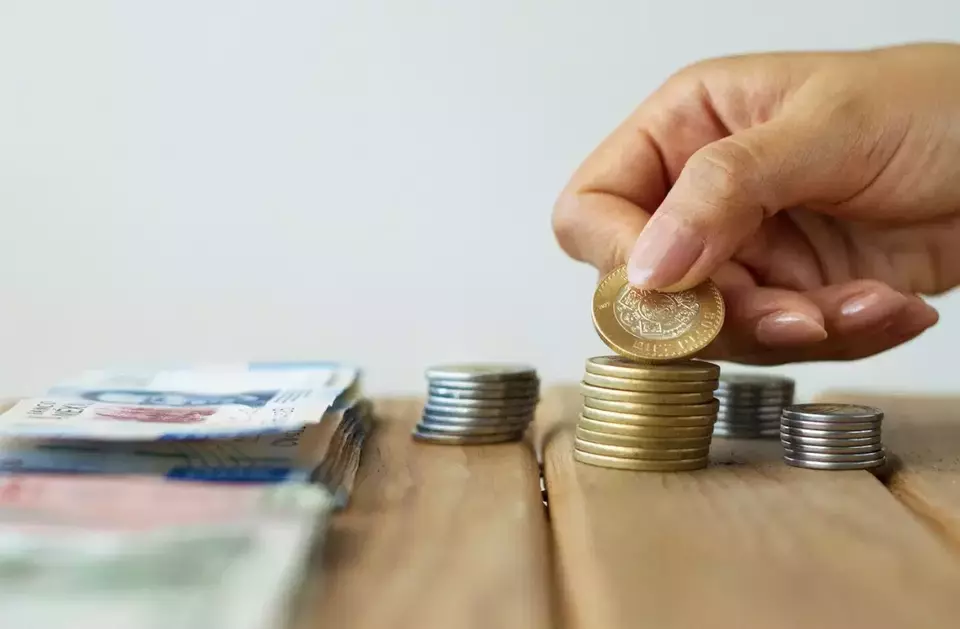 Strategi Jitu Kelola THR: Prioritas Zakat hingga Cuan Lewat Investasi