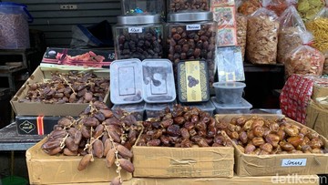 Lapak kurma di Pasar Bandung Bandung (Foto: Firyal Hanan Maulida/detikJabar)