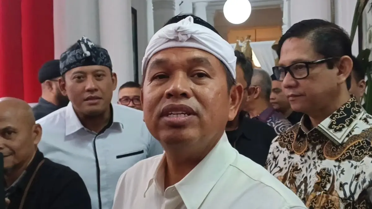 Gubernur Jawa Barat, Dedi Mulyadi saat ditemui di Gedung Sate, Kota Bandung, Kamis (26/2/2026).(Kompas.com/Faqih Rohman Syafei)