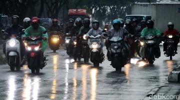 Ilustrasi hujan di Kota Bandung (Foto: Wisma Putra)