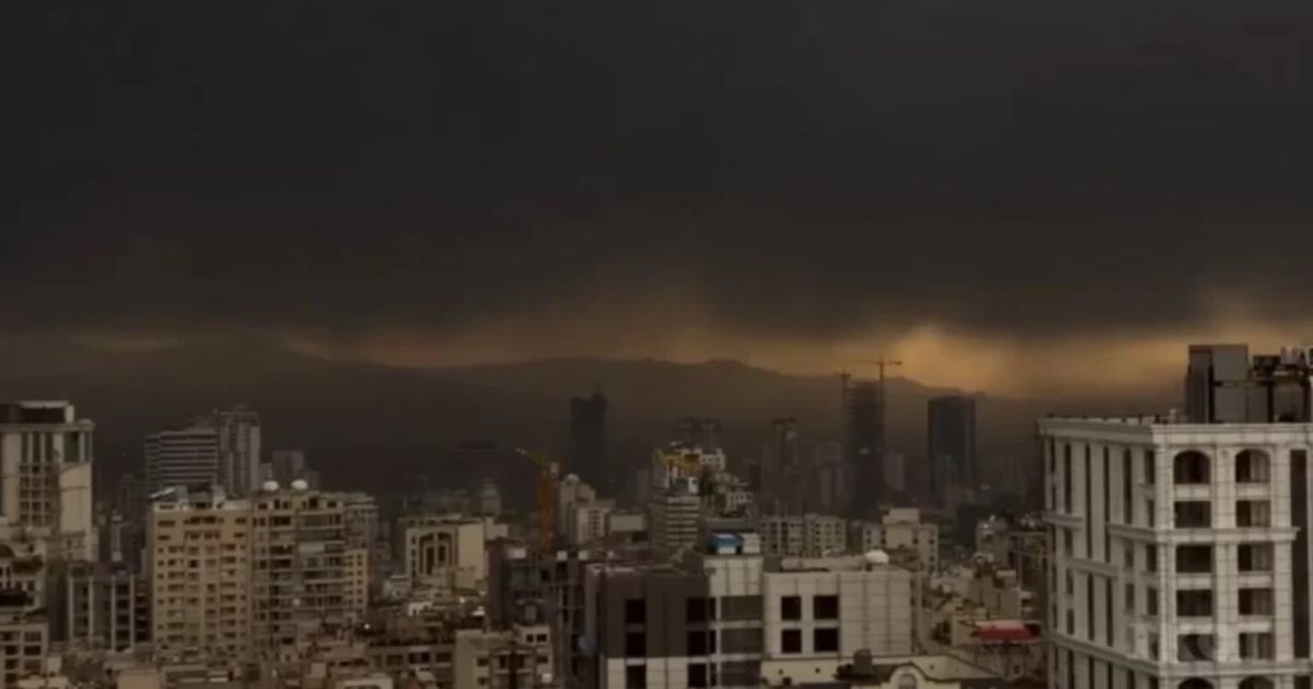 Penampakan Langit Teheran Menghitam, Netizen Kaitkan dengan Ad-Dukhan Tanda Kiamat