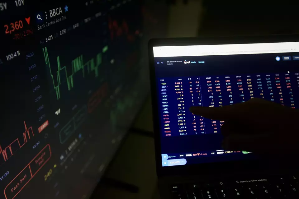 Pasar Modal Bergerak Konsolidasi: IHSG Terpangkas Tipis, Saham Pilihan Justru Melonjak Signifikan