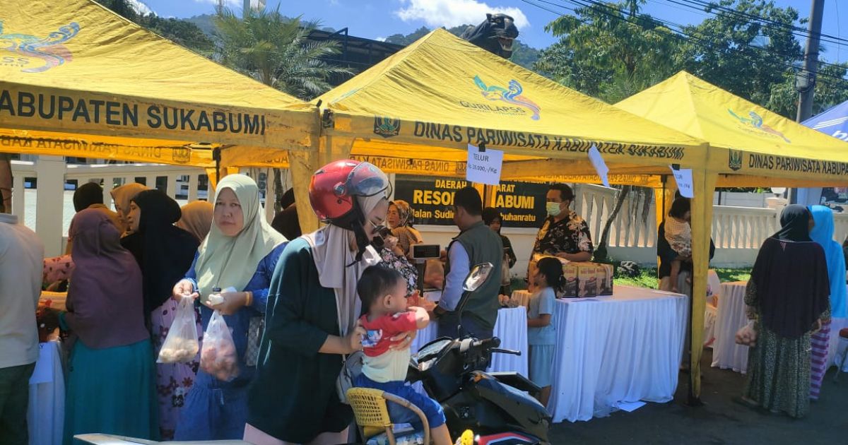 Polres Sukabumi Gelar Gerakan Pangan Murah, Stok 3,5 Ton Beras Ludes Diserbu Warga