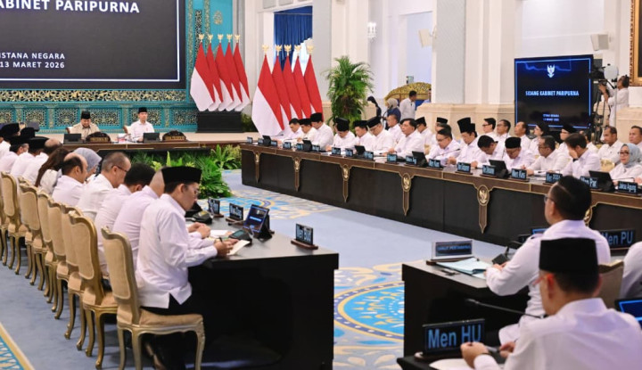 Ilustrasi: Antisipasi Krisis BBM: Presiden Prabowo Minta Kabinet Siapkan Opsi Radikal WFH dan Pemotongan Hari Kerja Nasional