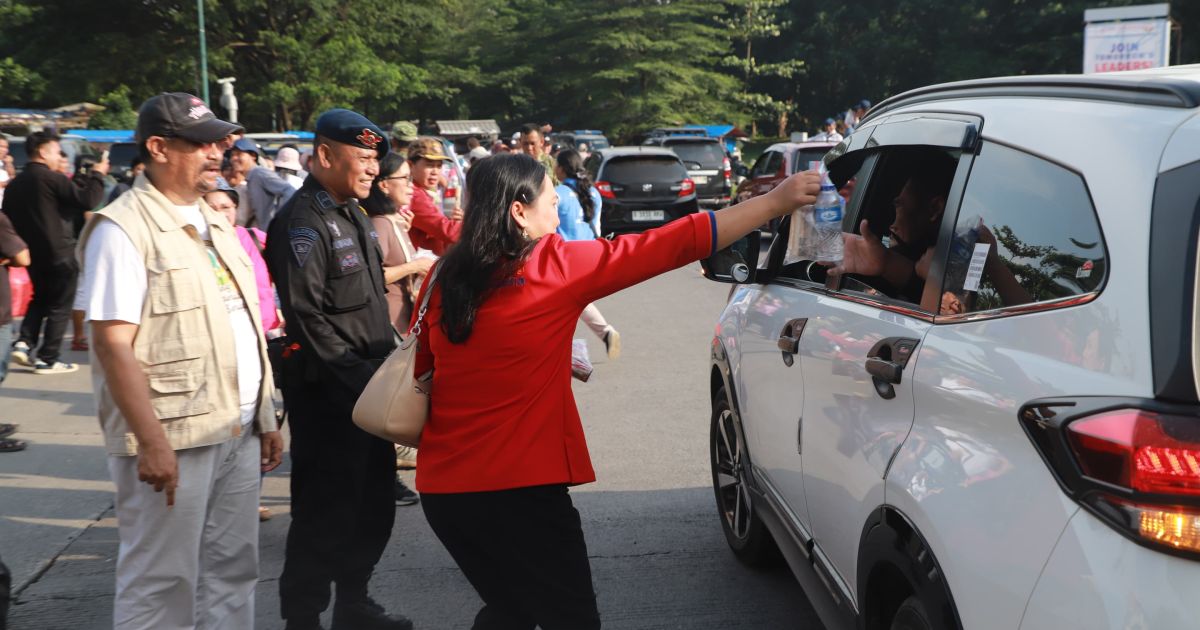 Forum Kerukunan Umat Beragama (FKUB) Kabupaten Bekasi menggelar kegiatan kebersamaan lintas agama di kawasan Taman Sehati, kompleks Stadion Wibawa Mukti, Kecamatan Cikarang Timur, Kabupaten Bekasi(Fitra)
