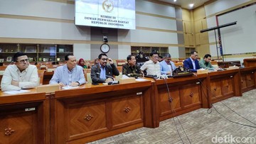 DPR RI Desak Pengungkapan Tuntas Kasus Penyiraman Air Keras Aktivis KontraS