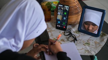Potret Pembelajaran dari Rumah. (Foto: ANTARA FOTO/Andry Denisah)