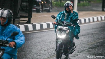 Ilustrasi Hujan Lebat di Jakarta (Andhika Prasetia/detikcom)