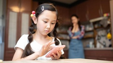 Ilustrasi pembatasan medsos. Foto: Getty Images/iStockphoto/Hakase