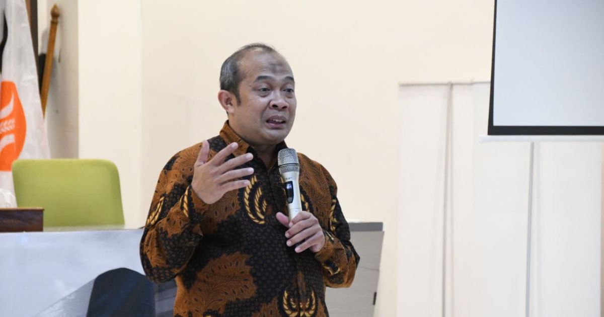 Wakil Ketua DPRD Jawa Barat Iwan Suryawan mengusulkan optimalisasi energi terbarukan di sekolah sebagai solusi efisiensi nasional tanpa harus menerapkan pembelajaran jarak jauh (PJJ). (List)