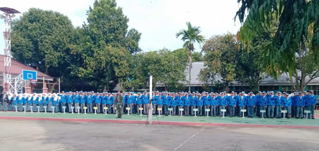 Semangat Nirantara Mengudara: Kisah Perpisahan Penuh Harapan Kelas XII SMAN 8 Pinrang Menatap Cakrawala Baru