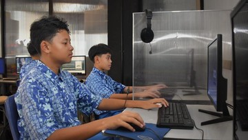 Cek perbedaan DNS dan DNT di TKA. Foto: BKHM Kemendikdasmen