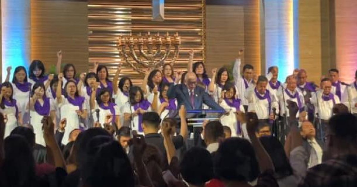 Jumat Agung di Cirebon: Meneladani Kasih Kristus untuk Hidup Lebih Baik