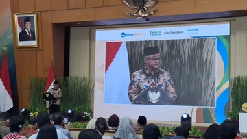 Foto: Cicin Yulianti/detikEdu/Menteri Mu'ti dalam acara penguatan literasi-numerasi nasional di Jakarta Pusat pada Kamis (9/4/2026).