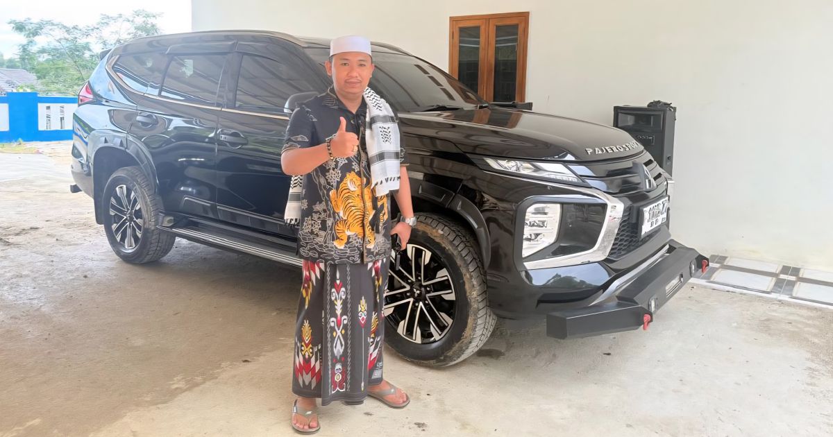 Pria di Sukabumi Dihadiahi Pajero Sport Usai Pulihkan Vitalitas Pasien.