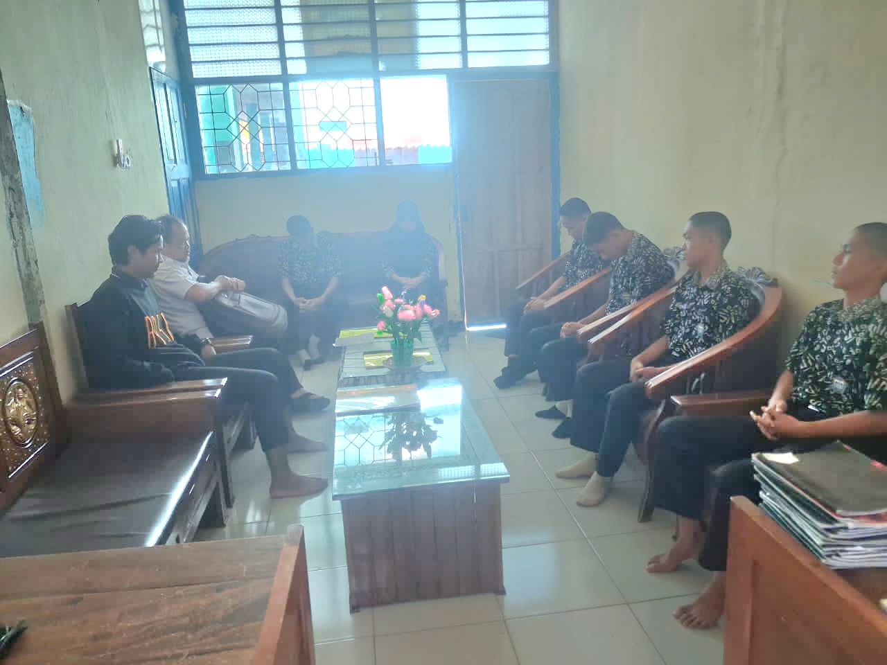 Strategi Humanis SMAN 8 Pinrang: Mengurai Tantangan Siswa Melalui Pendekatan Kunjungan Rumah