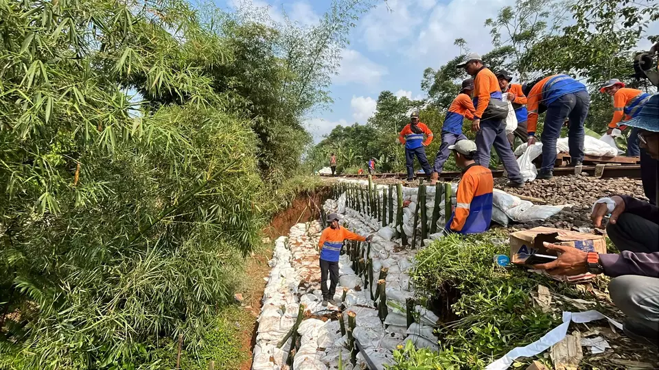 Bencana Alam Kembali Hadang Kereta Siliwangi: Jalur Cianjur-Sukabumi Terputus Total