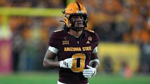 Prediksi Akhir Mock Draft NFL 2026: Analisis Tiga Perdagangan Pemain dan Langkah Mengejutkan Giants di Posisi Receiver