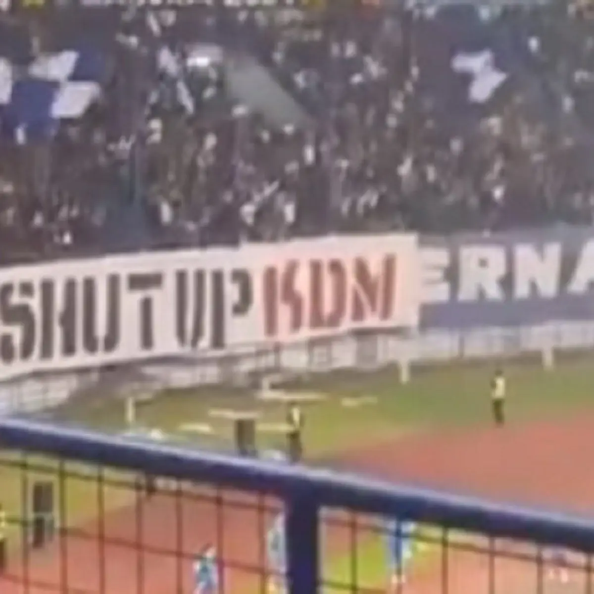 Bobotoh Suarakan Ketidakpuasan Terhadap Gubernur Jabar di GBLA, Soroti Isu Politik dan Persib