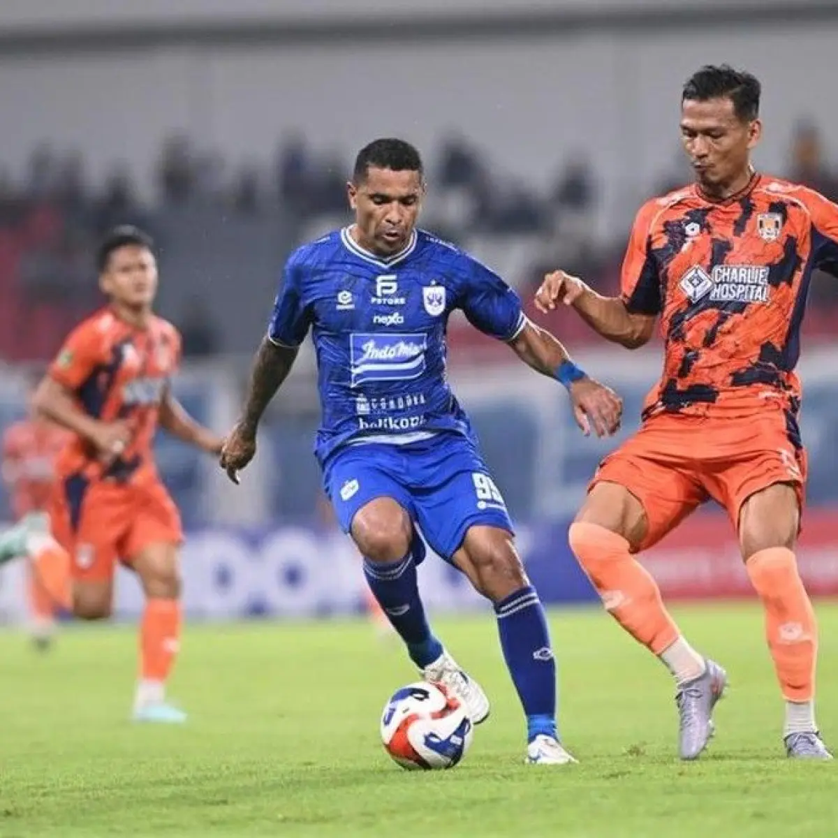 Laga pekan 26 antara PSIS melawan Kendal Tornado FC di Stadion Jatidiri Semarang, Sabtu (25/4/2026). Foto: Dok PSIS Official.