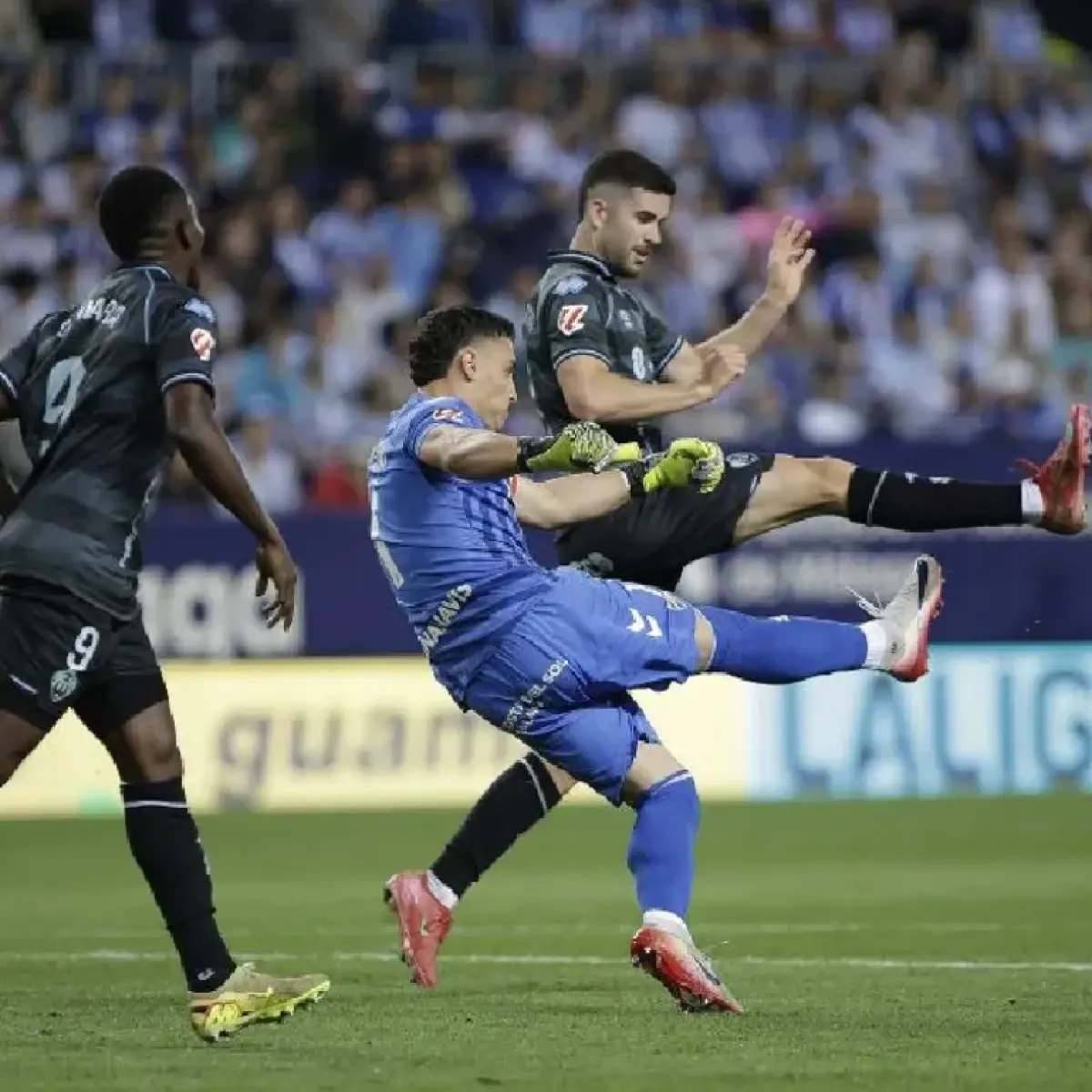 Drama Empat Gol di La Rosaleda: Duel Sengit Málaga Kontra Castellón Berakhir Imbang