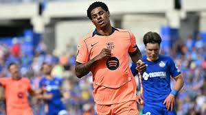Image caption, Rashford scored his seventh La Liga goal this season
