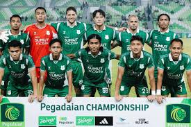 Para pemain PSMS Medan berpose jelang laga Pegadaian Liga 2 PSMS Medan vs Sriwijaya FC bergulir di Stadion Utama Sumatera Utara pada Minggu (19/4/2026).(PSMS MEDAN)