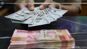 Rupiah Terpukul: Dolar AS Kembali Menguat di Atas Level Psikologis Rp 17.200
