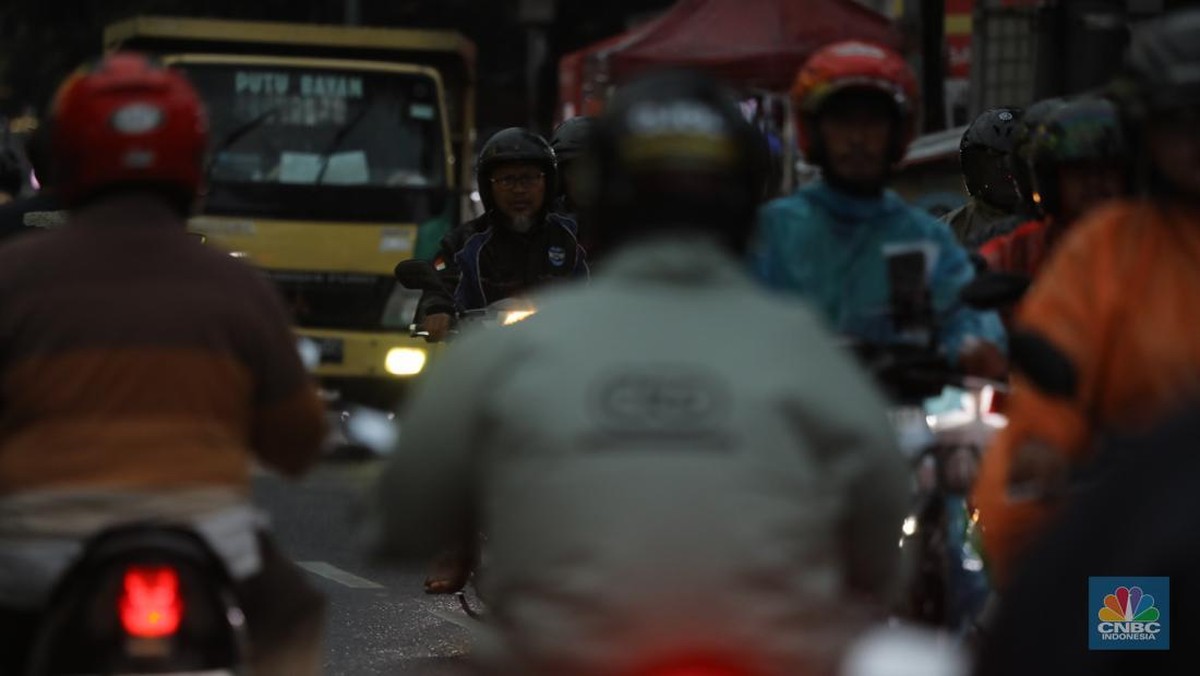 Mobil atau Motor: Panduan Analitis Memilih Kendaraan Ideal Berdasarkan Anggaran dan Gaya Hidup