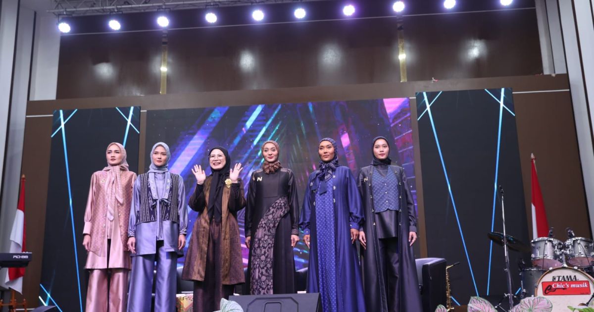 Koleksi Nina Nugroho 
Meriahkan Diskusi NGOBRAS Kartini 2026.Foto,Reza