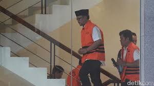 Misteri Rompi Oranye KPK di Bandara Terkuak: Ternyata Proses Distribusi Tahanan untuk Sidang