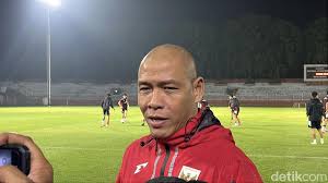 Nova Arianto. Foto: Dimas Linang Jati/detikJatim)