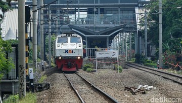 Jadwal Kereta Api Jarak Jauh Pulih Sepenuhnya Setelah Gangguan Imbas Kecelakaan di Bekasi Timur