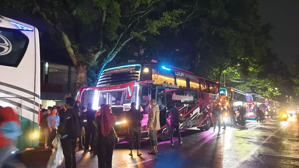 Ribuan Buruh Jabar Bergerak Subuh ke Jakarta Kawal Aksi Peringatan Hari Buruh Internasional