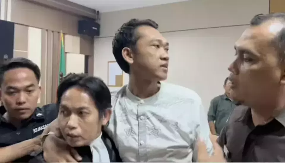 Terdakwa Ririn Rifanto mengeklaim dipaksa mengaku dalam sidang kasus pembunuhan Paoman, Indramayu, Jawa Barat. (Istimewa)