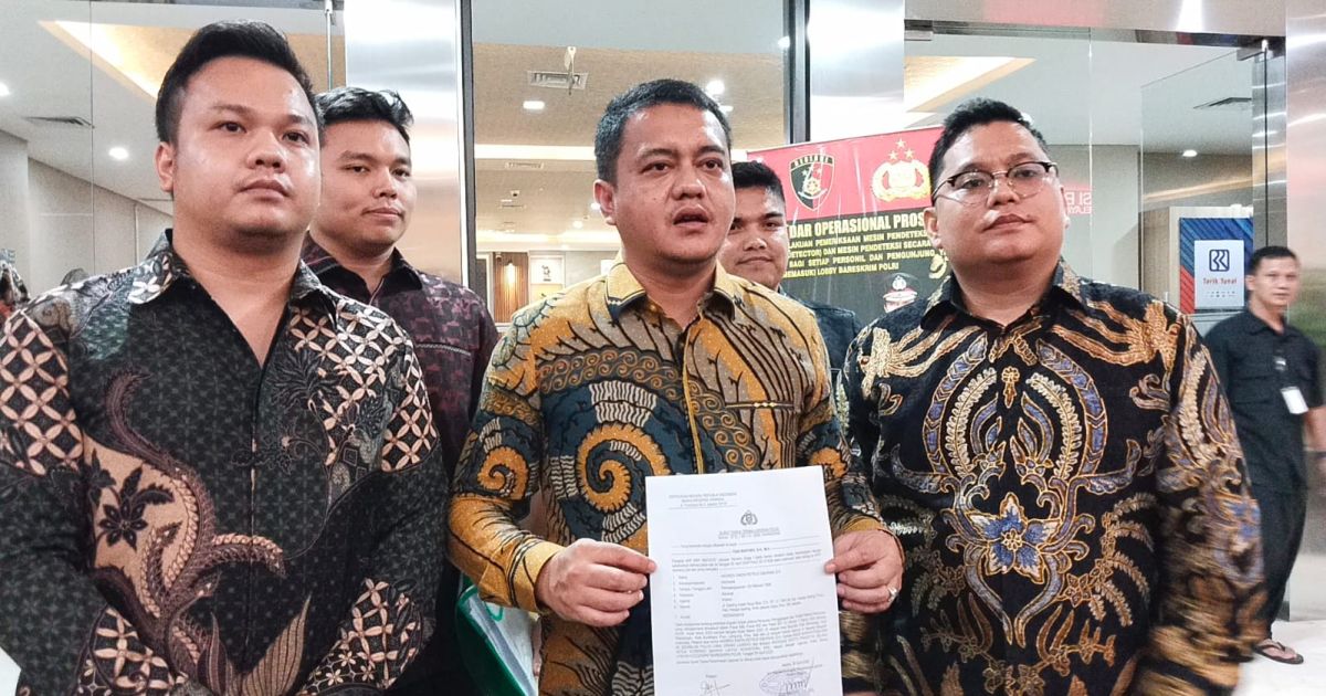 Tim kuasa hukum korban Koperasi Bahana Lintas Nusantara resmi melaporkan dugaan tindak pidana penipuan, penggelapan, dan pencucian uang (TPPU) ke Mabes Polri. (Putra)