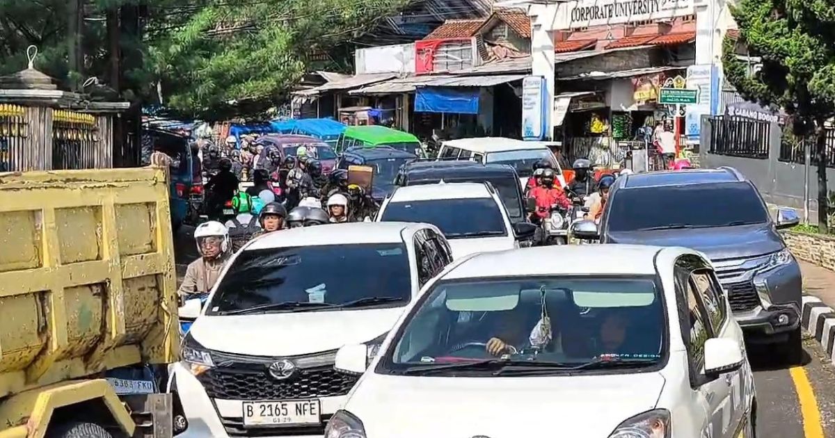 titik rawan kemacetan seperti Simpang Gadog dan Megamendung.(Lek).