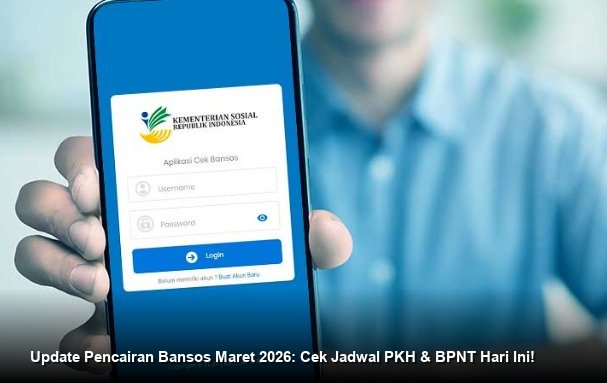 INFO RESMI KEMENSOS - Tampilan layar HP yang sedang mengakses laman resmi Cek Bansos Kemensos untuk memastikan status penerima bantuan sosial.