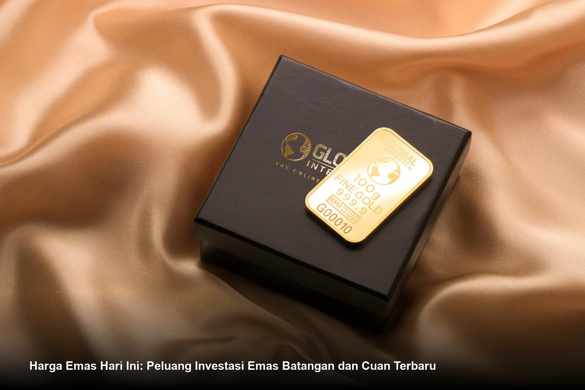 Emas batangan Antam 100 gram berkilau di atas grafik harga yang menunjukkan tren naik.