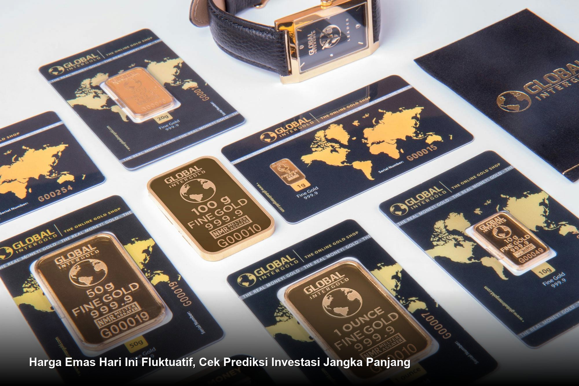 Emas batangan murni berkilauan diletakkan di atas grafik pergerakan harga yang sedang menanjak.