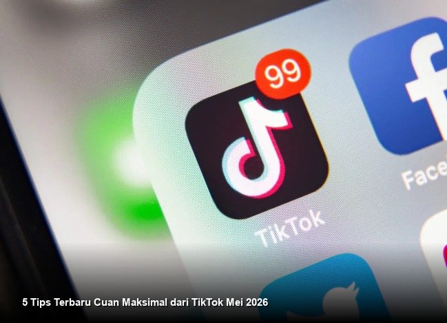 Ilustrasi seorang kreator tersenyum melihat layar smartphone yang menampilkan notifikasi saldo bertambah dari platform TikTok.