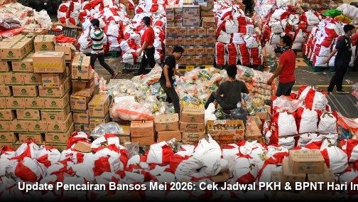 INFO RESMI KEMENSOS - Tampilan layar ponsel menunjukkan proses verifikasi data penerima bantuan sosial pada situs resmi Kemensos.